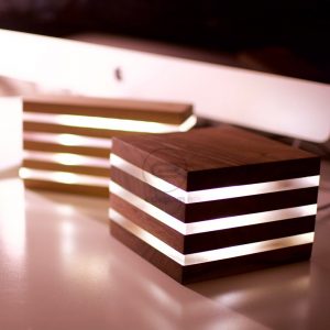 Đèn ngủ gỗ óc chó